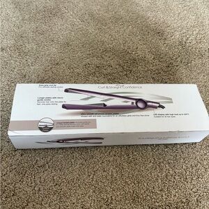 Curl & Straight Confidence Hair Tool - Purple
